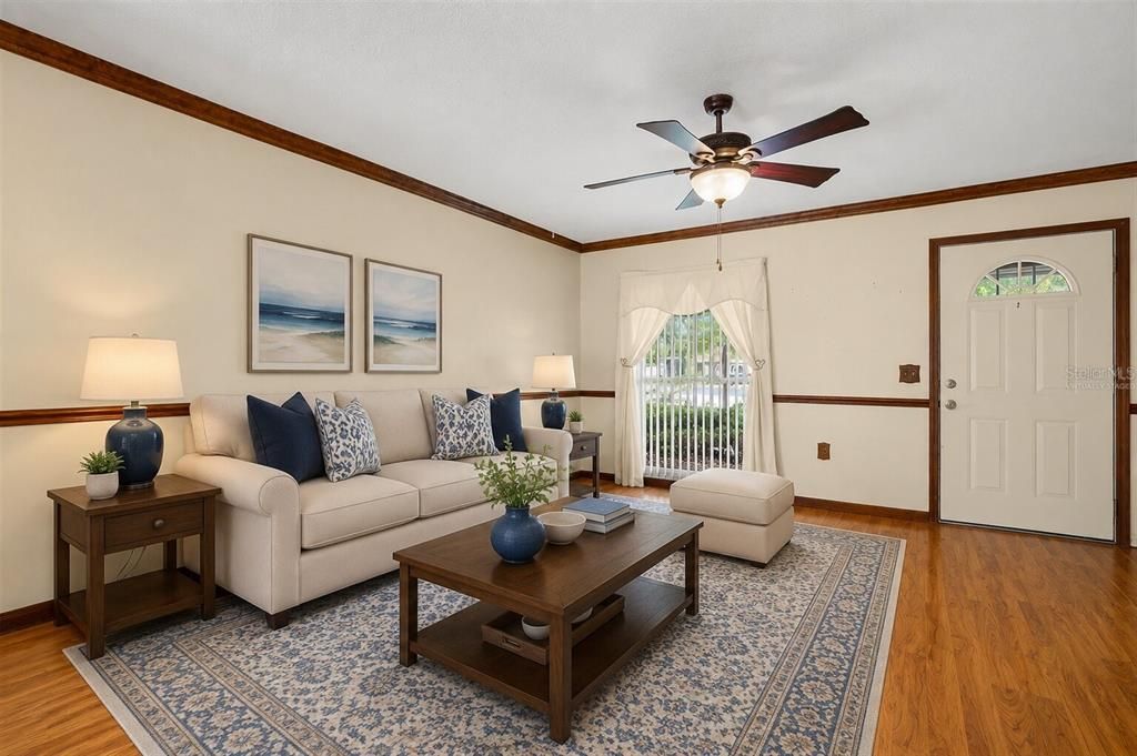 For Sale: $299,900 (3 beds, 2 baths, 1736 Square Feet)