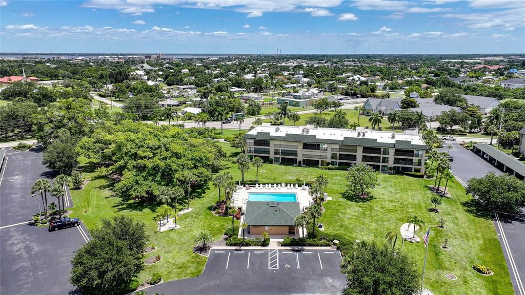 For Sale: $244,700 (2 beds, 2 baths, 1394 Square Feet)