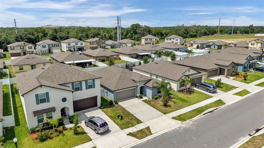 For Sale: $305,000 (4 beds, 2 baths, 1936 Square Feet)