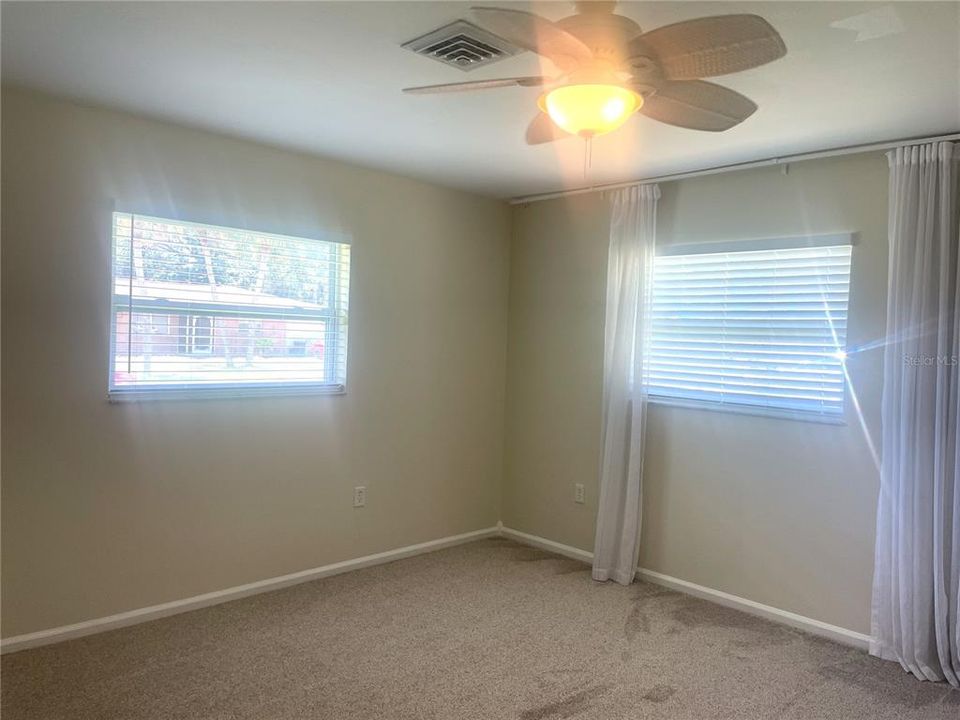 For Rent: $1,900 (2 beds, 2 baths, 1215 Square Feet)