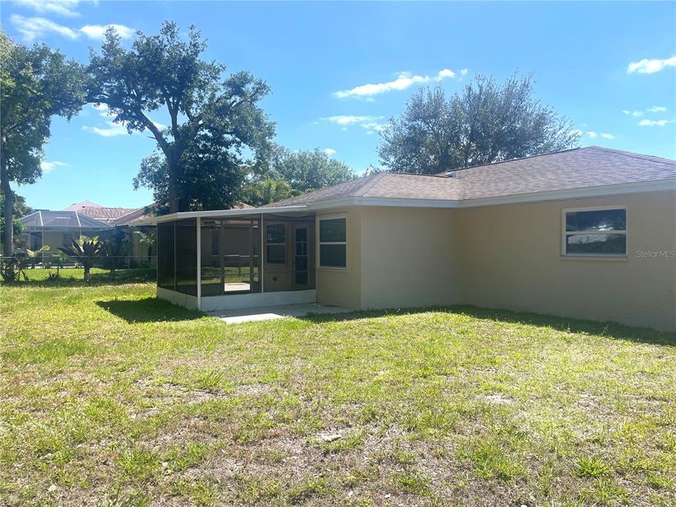For Rent: $1,900 (2 beds, 2 baths, 1215 Square Feet)