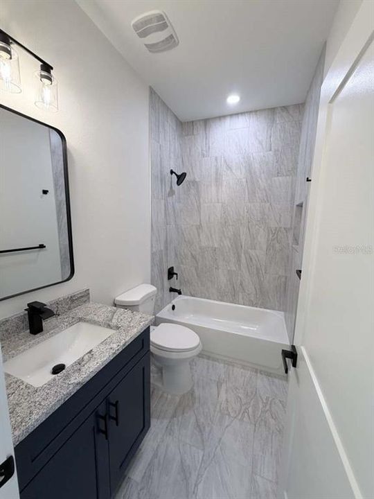 На продажу: $469,000 (6 спален, 0 ванн, 2396 Квадратных фут)