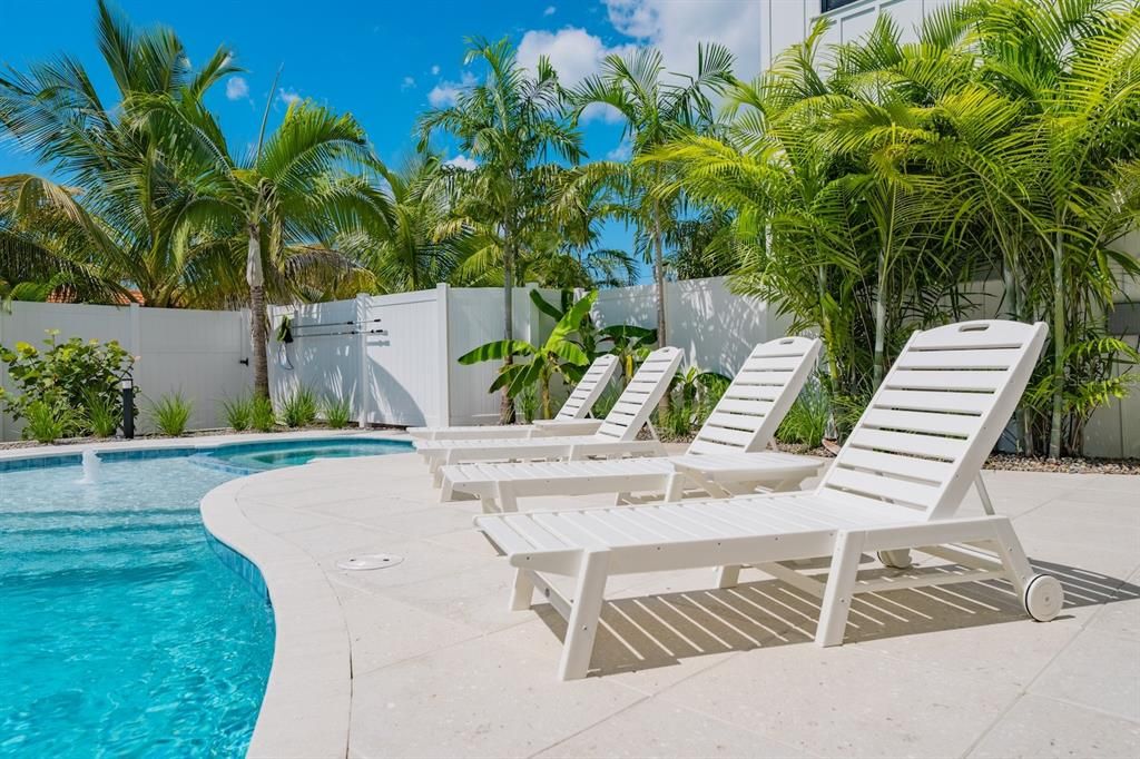 For Sale: $2,895,000 (5 beds, 0 baths, 2801 Square Feet)