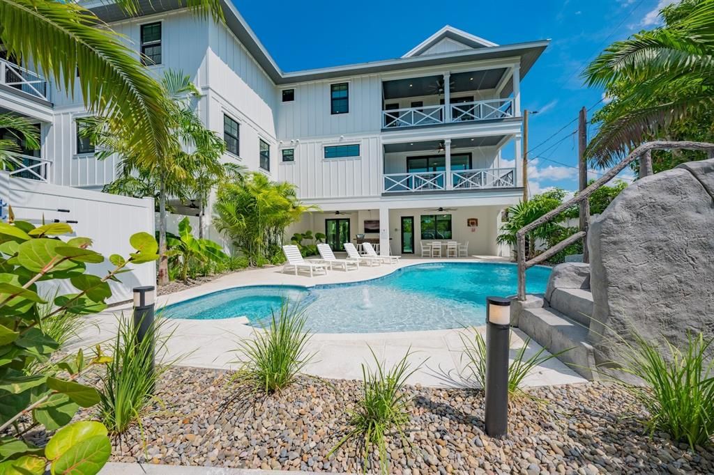 For Sale: $2,895,000 (5 beds, 0 baths, 2801 Square Feet)