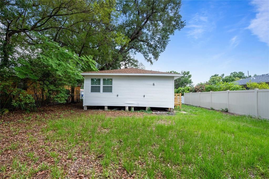 For Sale: $279,900 (3 beds, 2 baths, 1008 Square Feet)