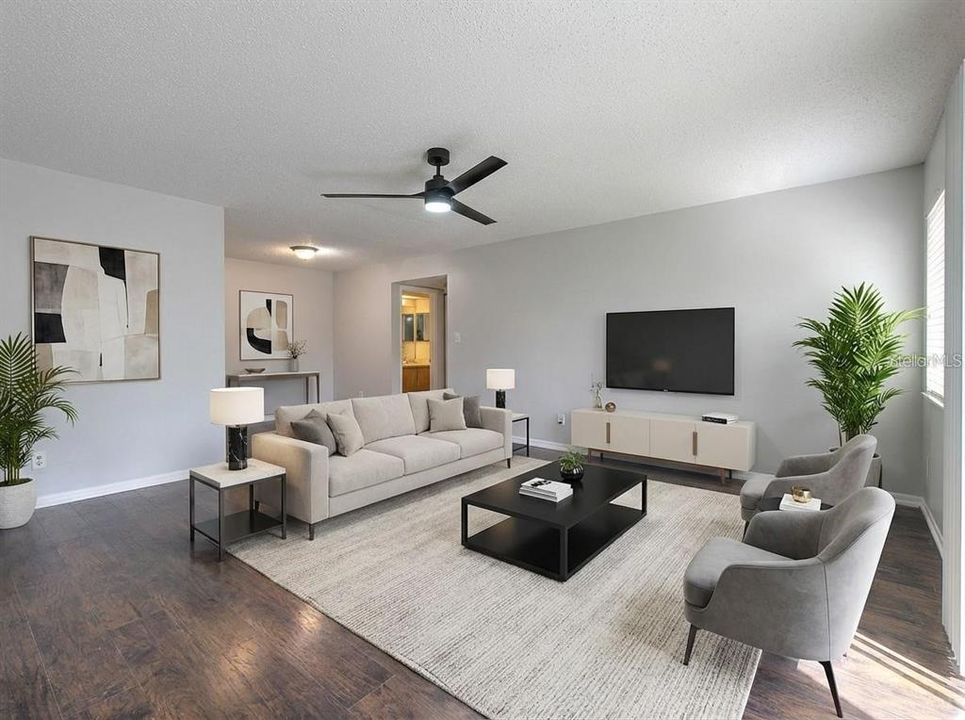 For Sale: $165,000 (2 beds, 2 baths, 1132 Square Feet)