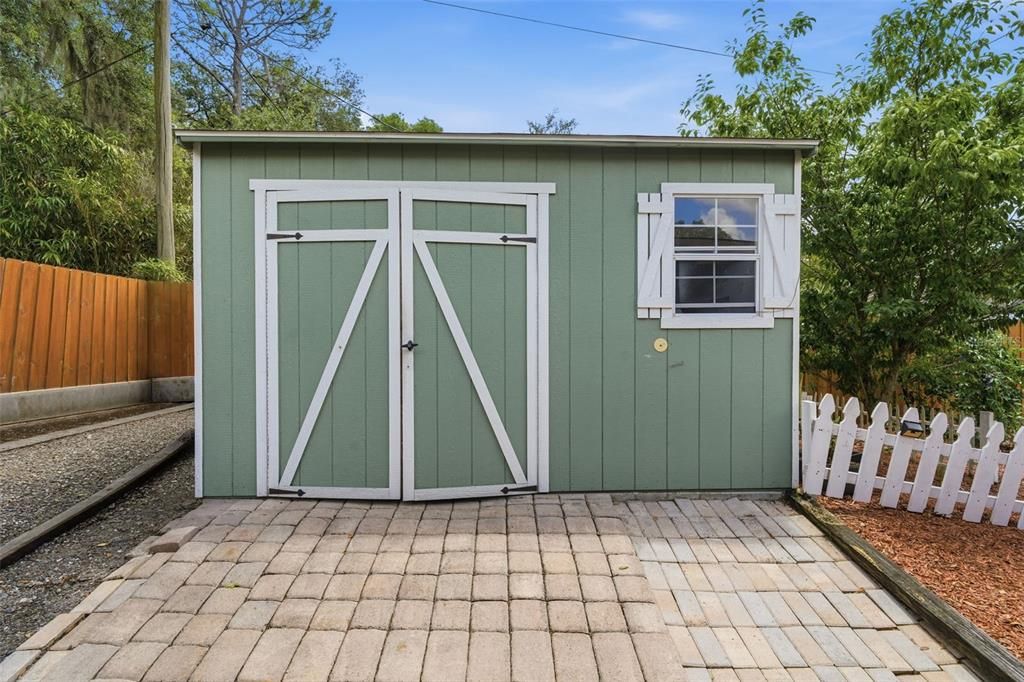 For Sale: $389,900 (4 beds, 3 baths, 1808 Square Feet)
