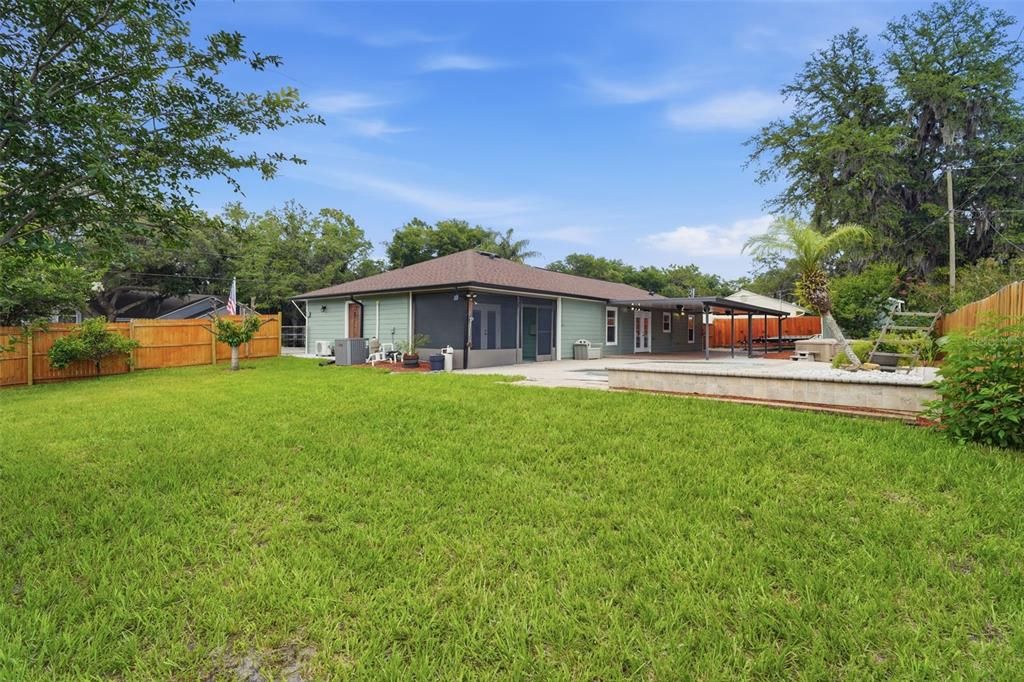 For Sale: $389,900 (4 beds, 3 baths, 1808 Square Feet)