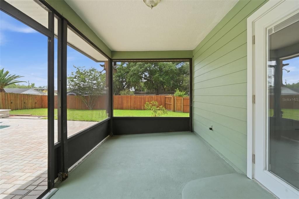 For Sale: $389,900 (4 beds, 3 baths, 1808 Square Feet)