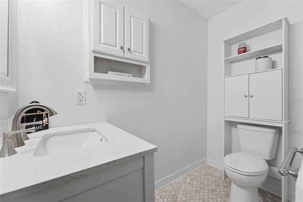 For Sale: $389,900 (4 beds, 3 baths, 1808 Square Feet)