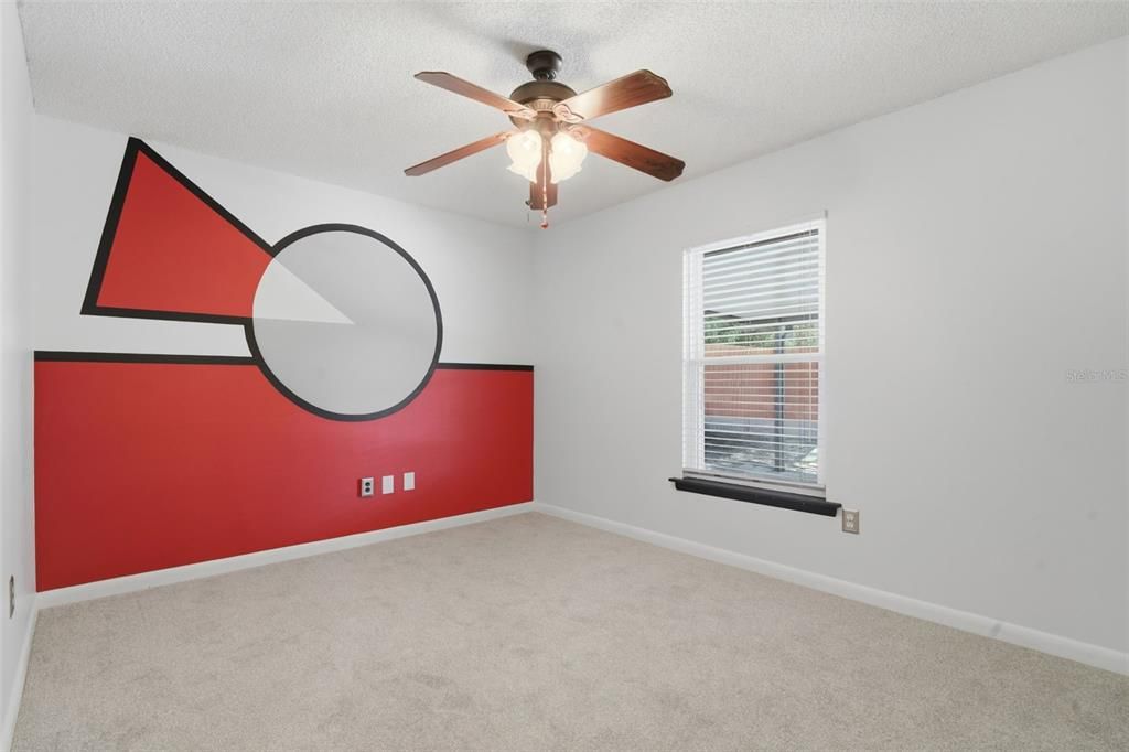 For Sale: $389,900 (4 beds, 3 baths, 1808 Square Feet)
