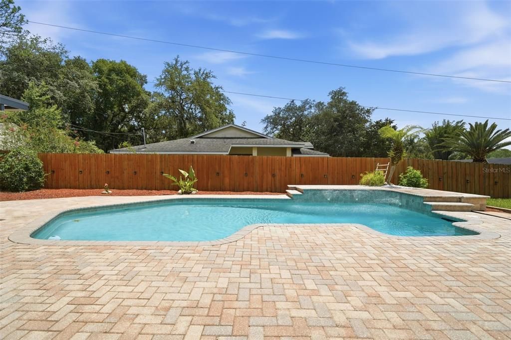 For Sale: $389,900 (4 beds, 3 baths, 1808 Square Feet)