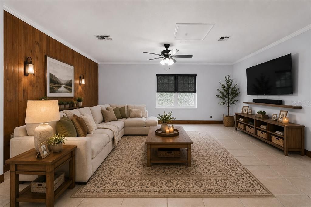 For Sale: $389,900 (4 beds, 3 baths, 1808 Square Feet)