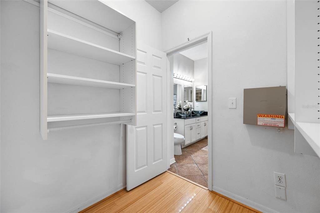 For Sale: $385,000 (2 beds, 2 baths, 1526 Square Feet)