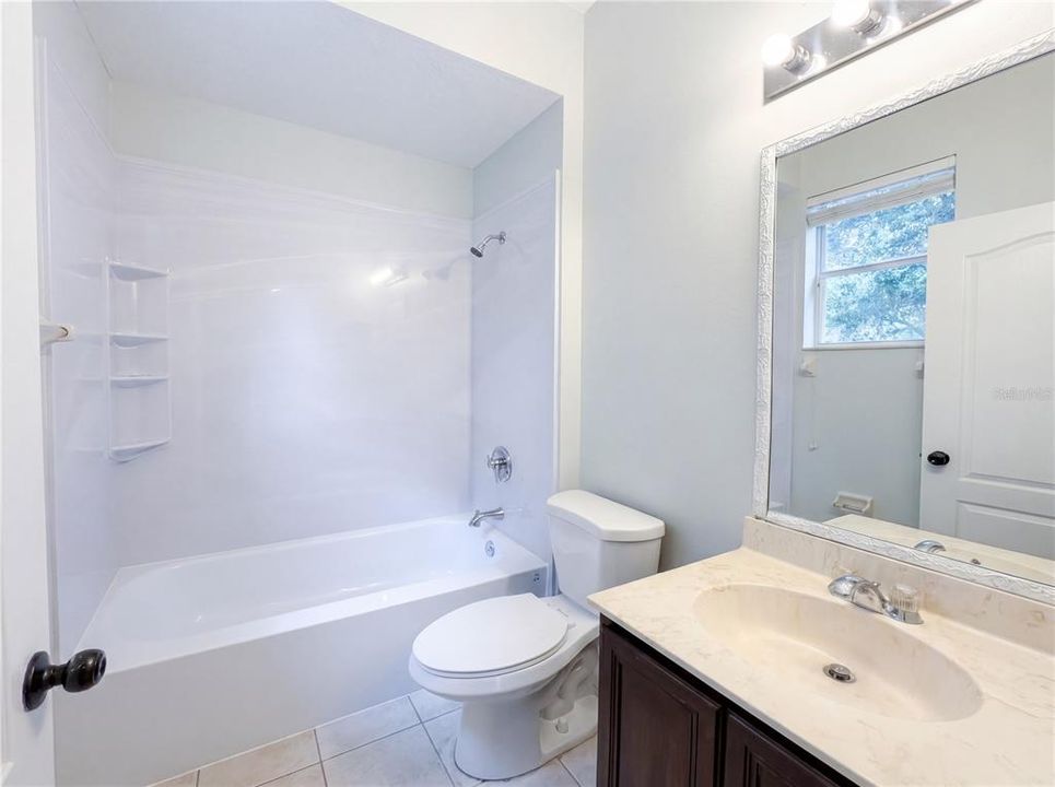 For Sale: $515,000 (5 beds, 5 baths, 3569 Square Feet)