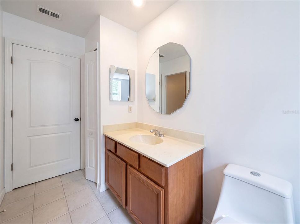 For Sale: $515,000 (5 beds, 5 baths, 3569 Square Feet)