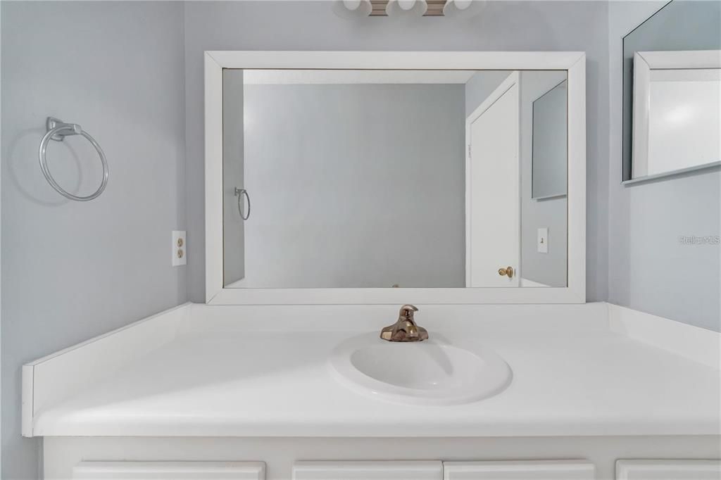 For Rent: $1,799 (3 beds, 2 baths, 1252 Square Feet)