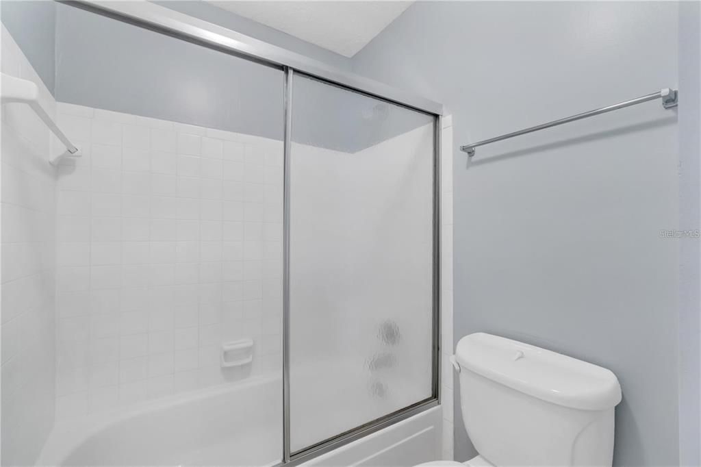 For Rent: $1,799 (3 beds, 2 baths, 1252 Square Feet)