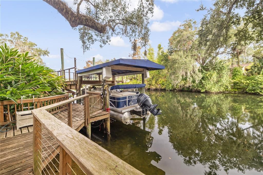Active With Contract: $699,000 (2 beds, 2 baths, 1582 Square Feet)
