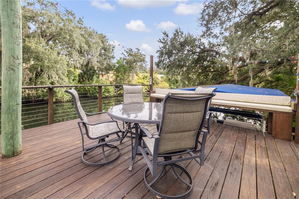 Active With Contract: $699,000 (2 beds, 2 baths, 1582 Square Feet)