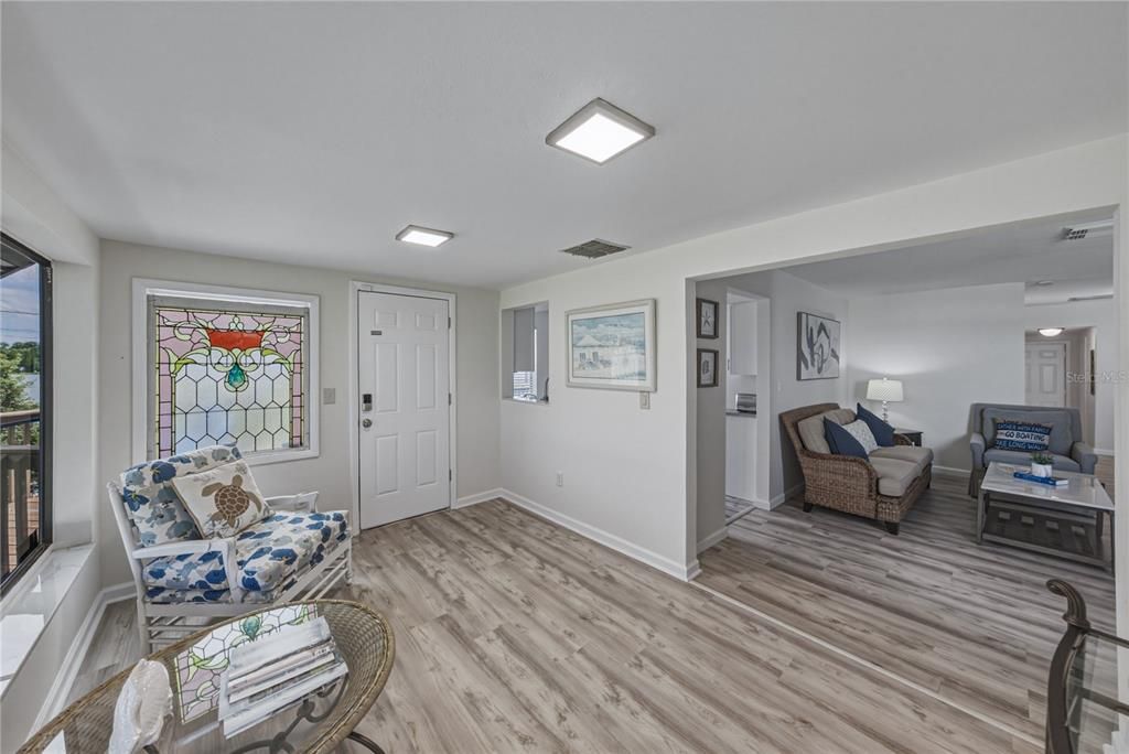 For Sale: $395,000 (2 beds, 1 baths, 1479 Square Feet)