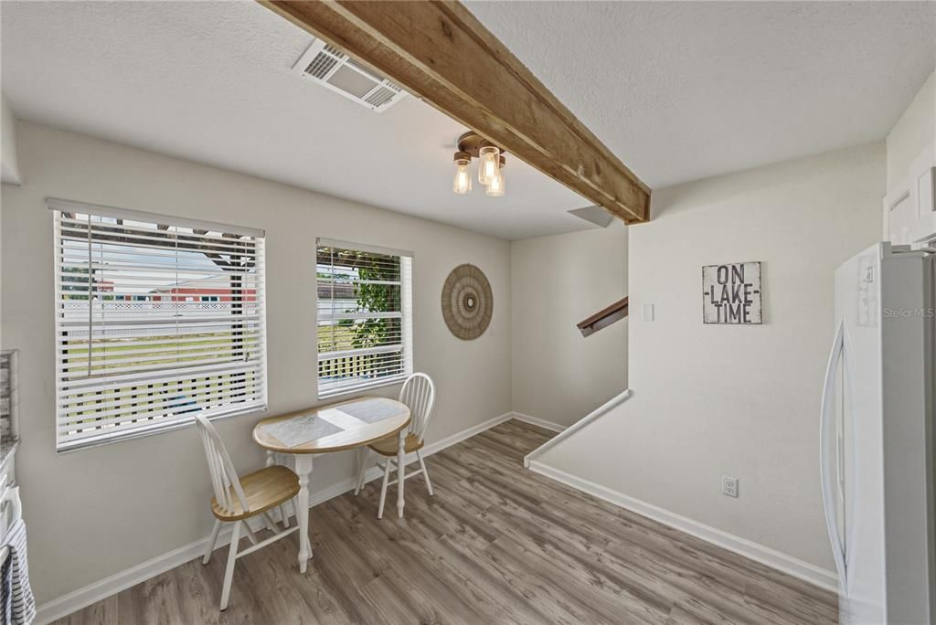 For Sale: $395,000 (2 beds, 1 baths, 1479 Square Feet)