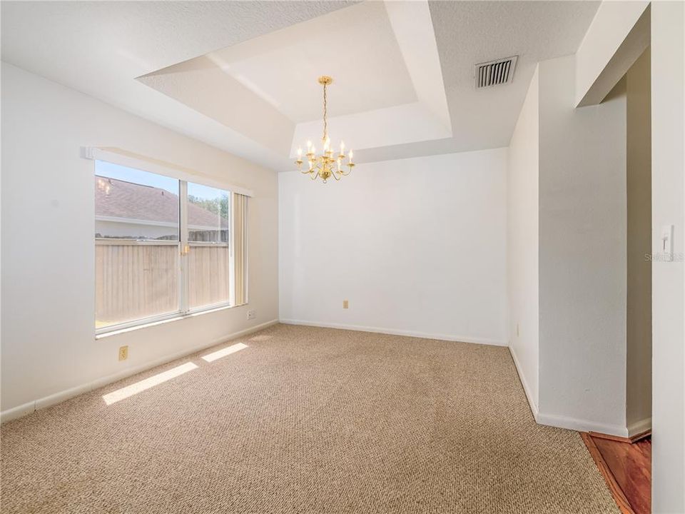 For Rent: $2,200 (3 beds, 2 baths, 1728 Square Feet)