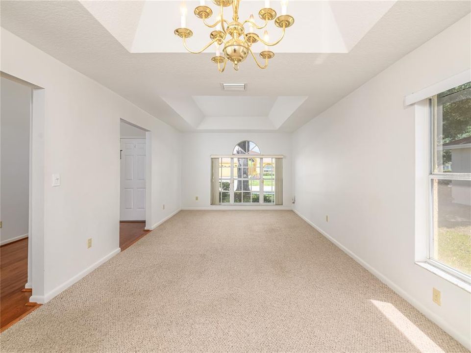 For Rent: $2,200 (3 beds, 2 baths, 1728 Square Feet)