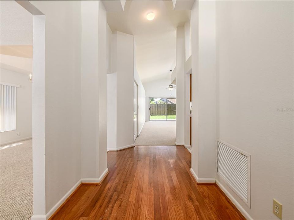 For Rent: $2,200 (3 beds, 2 baths, 1728 Square Feet)