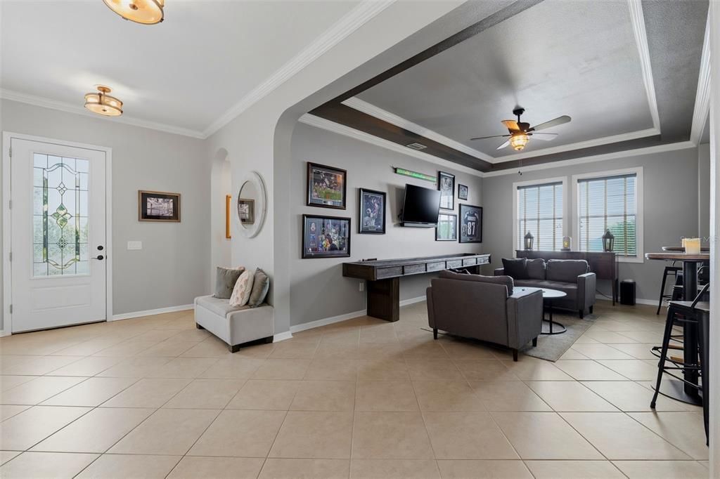 For Sale: $899,000 (5 beds, 4 baths, 4044 Square Feet)