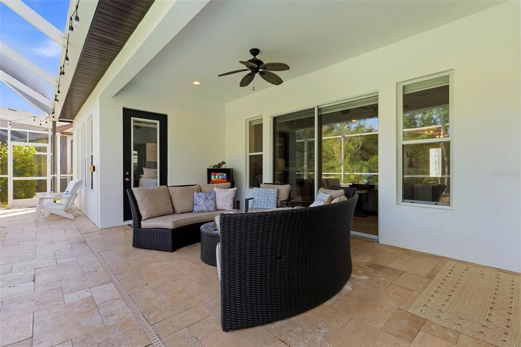 For Sale: $899,000 (5 beds, 4 baths, 4044 Square Feet)
