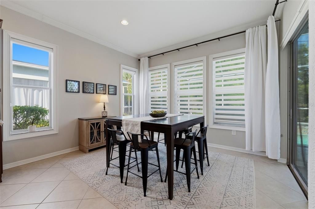 For Sale: $899,000 (5 beds, 4 baths, 4044 Square Feet)
