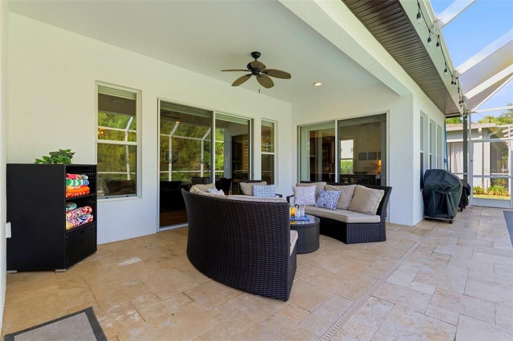 For Sale: $899,000 (5 beds, 4 baths, 4044 Square Feet)