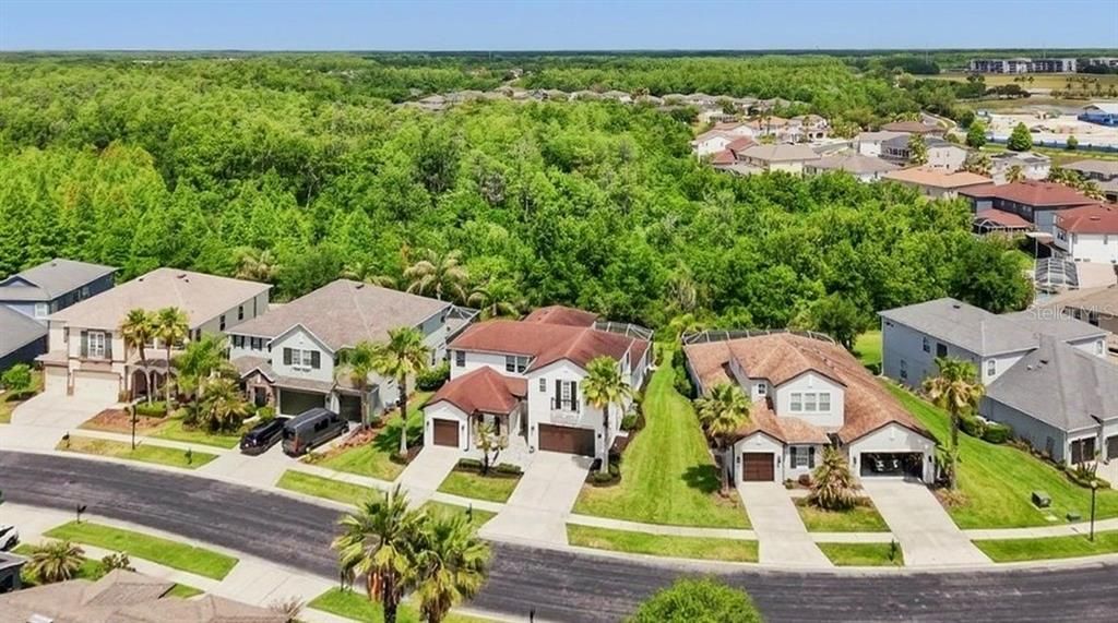 For Sale: $899,000 (5 beds, 4 baths, 4044 Square Feet)