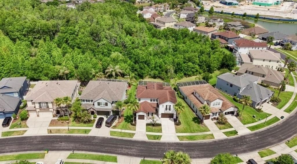 For Sale: $899,000 (5 beds, 4 baths, 4044 Square Feet)