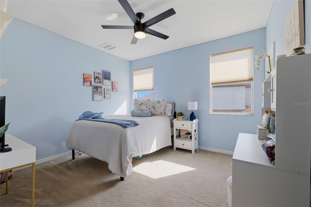 For Sale: $899,000 (5 beds, 4 baths, 4044 Square Feet)
