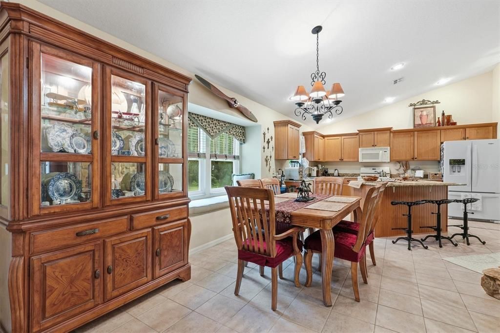 For Sale: $699,500 (3 beds, 2 baths, 2132 Square Feet)