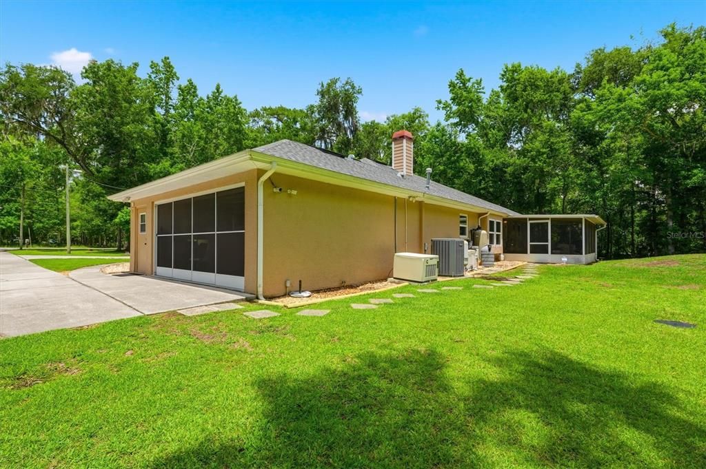 For Sale: $699,500 (3 beds, 2 baths, 2132 Square Feet)