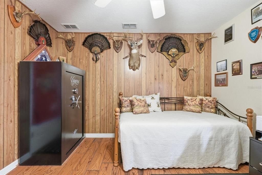 For Sale: $699,500 (3 beds, 2 baths, 2132 Square Feet)