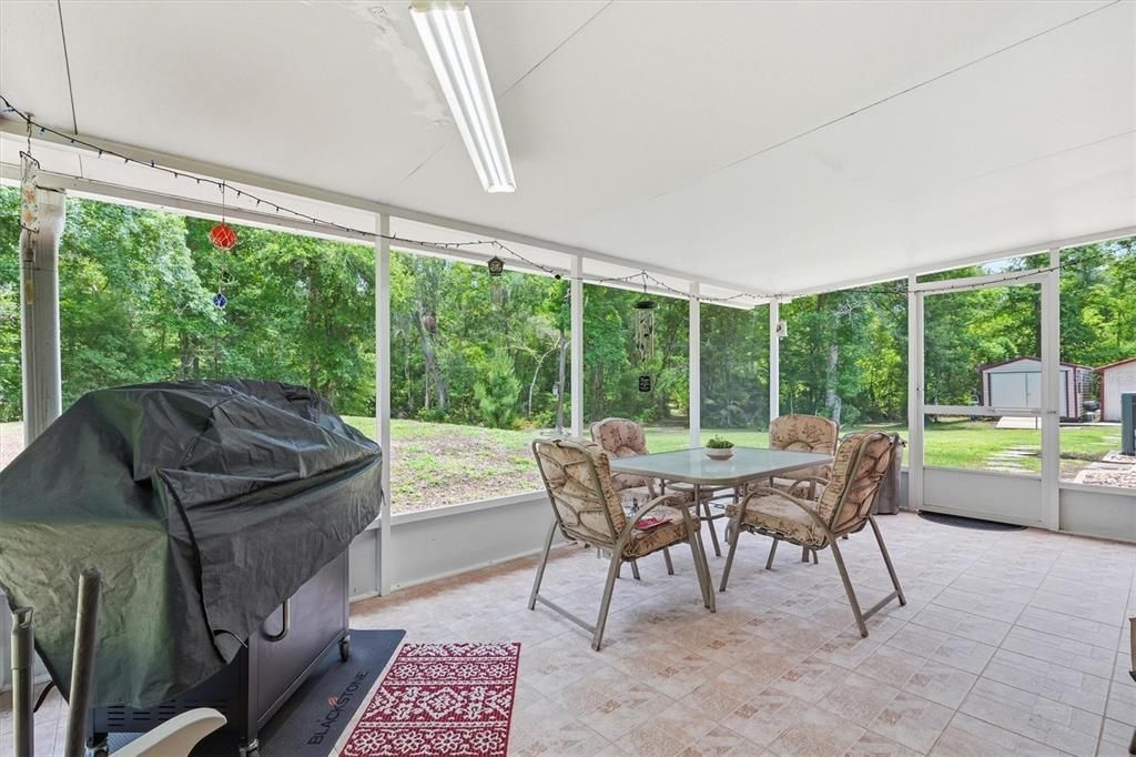 For Sale: $699,500 (3 beds, 2 baths, 2132 Square Feet)