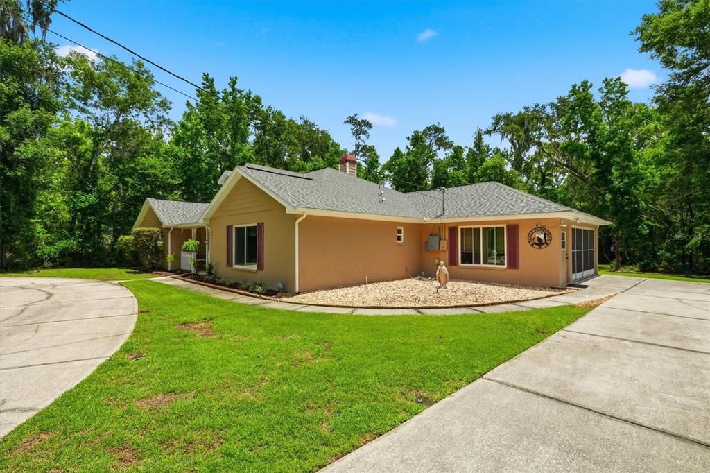For Sale: $699,500 (3 beds, 2 baths, 2132 Square Feet)