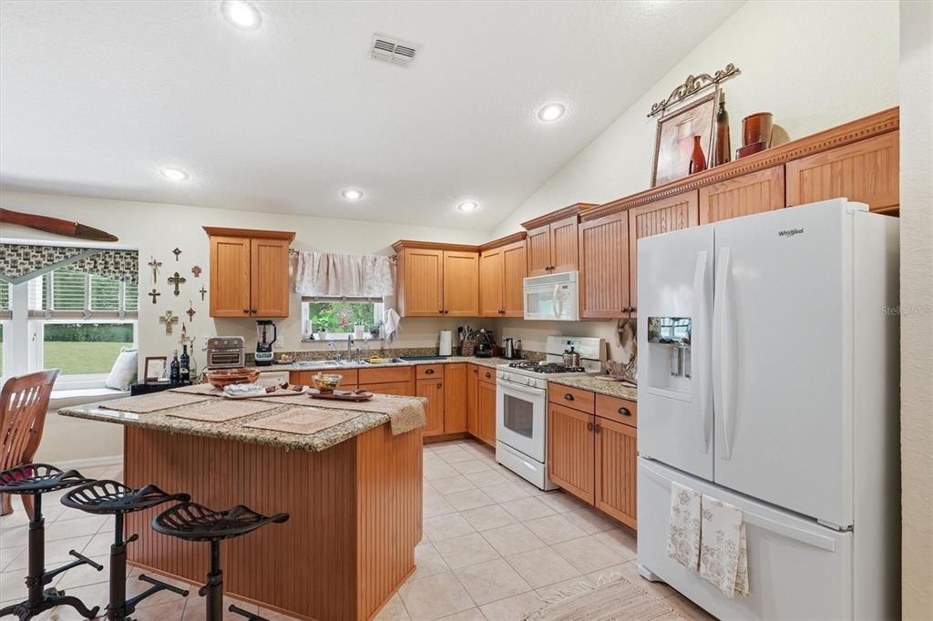 For Sale: $699,500 (3 beds, 2 baths, 2132 Square Feet)