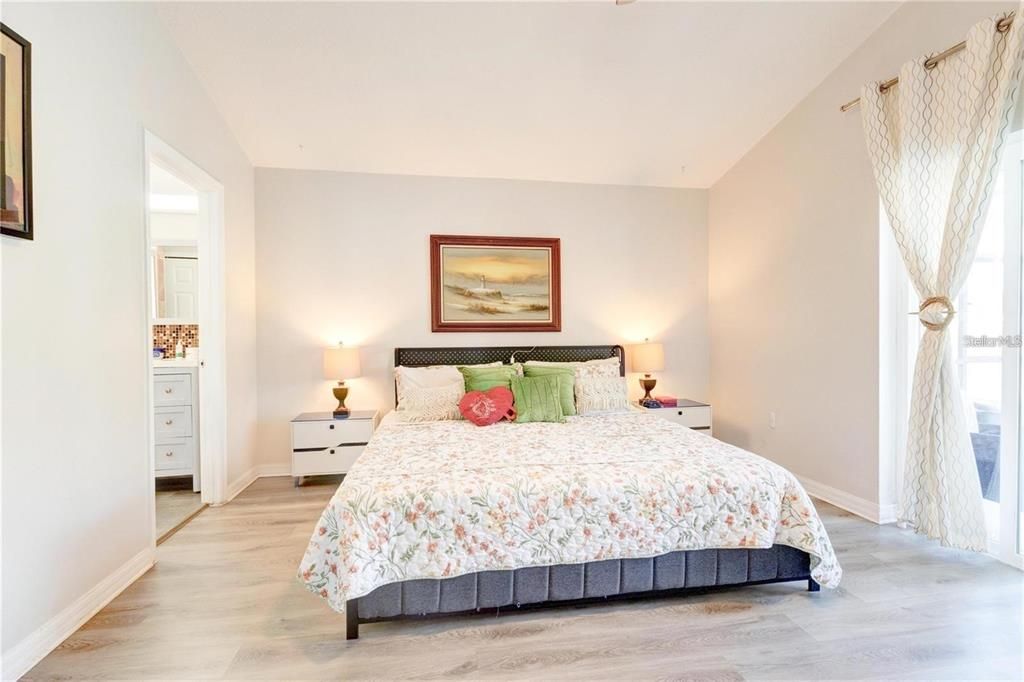 В аренду: $2,600 (4 спален, 3 ванн, 1622 Квадратных фут)