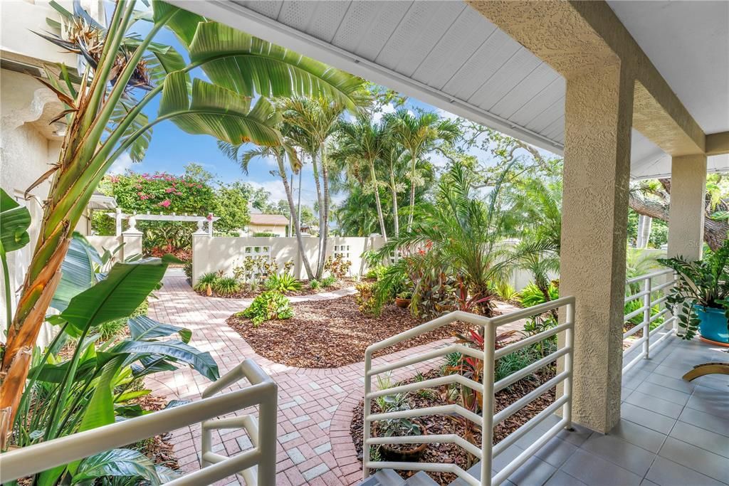 For Sale: $1,300,000 (4 beds, 2 baths, 3462 Square Feet)