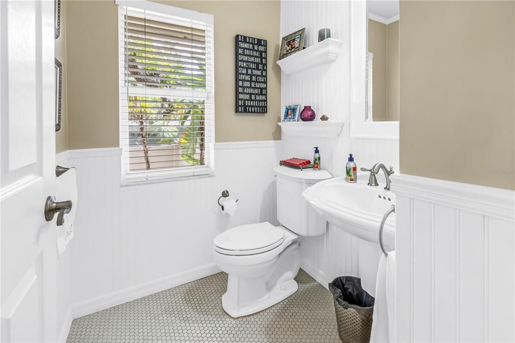 For Sale: $1,300,000 (4 beds, 2 baths, 3462 Square Feet)