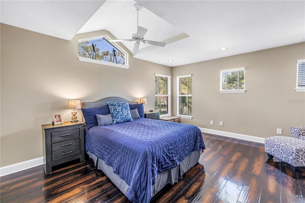For Sale: $1,300,000 (4 beds, 2 baths, 3462 Square Feet)