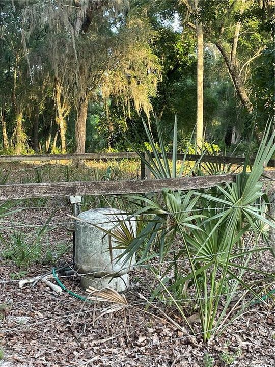 На продажу: $645,000 (20.33 acres)
