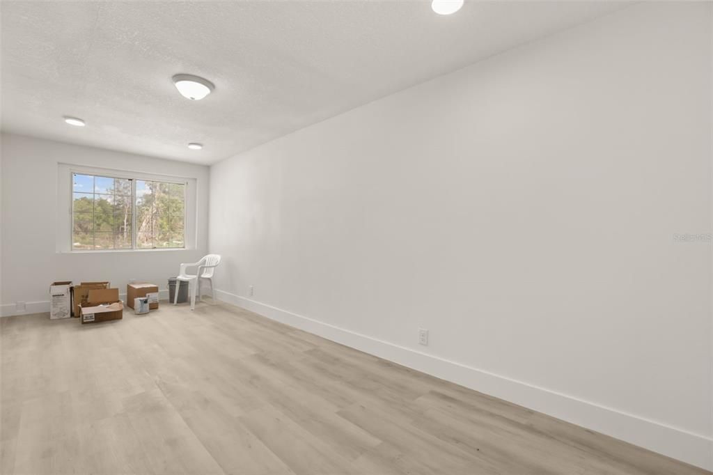 For Sale: $339,000 (3 beds, 2 baths, 1293 Square Feet)