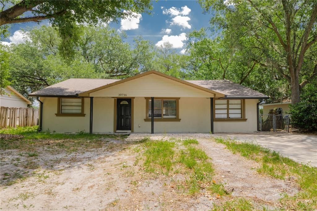 For Sale: $298,000 (4 beds, 2 baths, 1840 Square Feet)