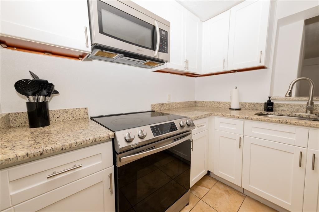For Sale: $298,000 (4 beds, 2 baths, 1840 Square Feet)